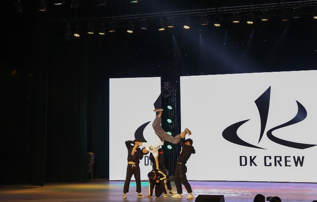DK街舞社十年之约：坚持自我，无问西东