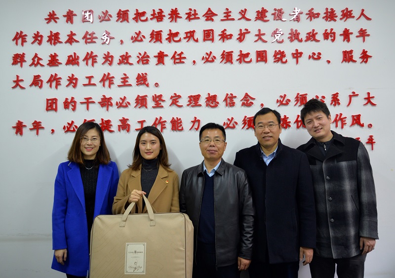 王永安副书记一行赴团省委看望慰问我校挂职干部