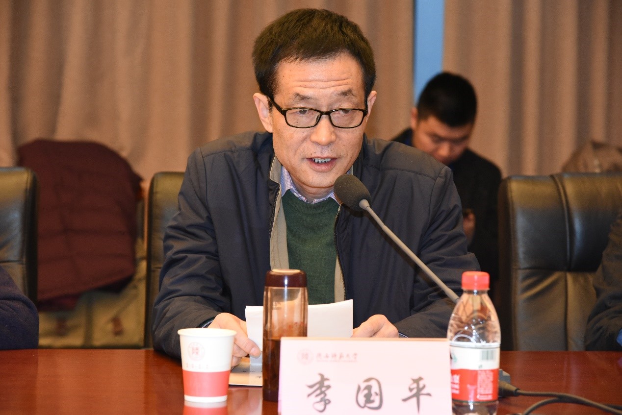 文学院举办“创造人生——纪念郑伯奇先生逝世四十周年”座谈会