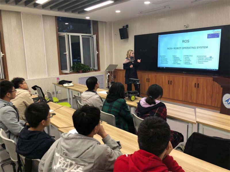 世界一流大学学子来我校交流学习