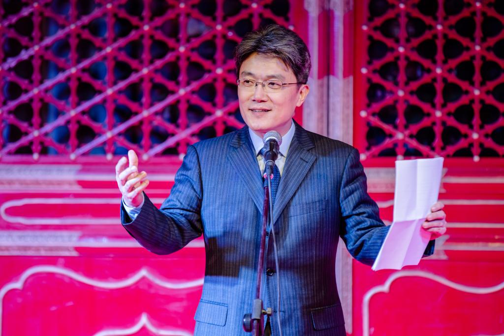 北语举办外籍教师新年招待会