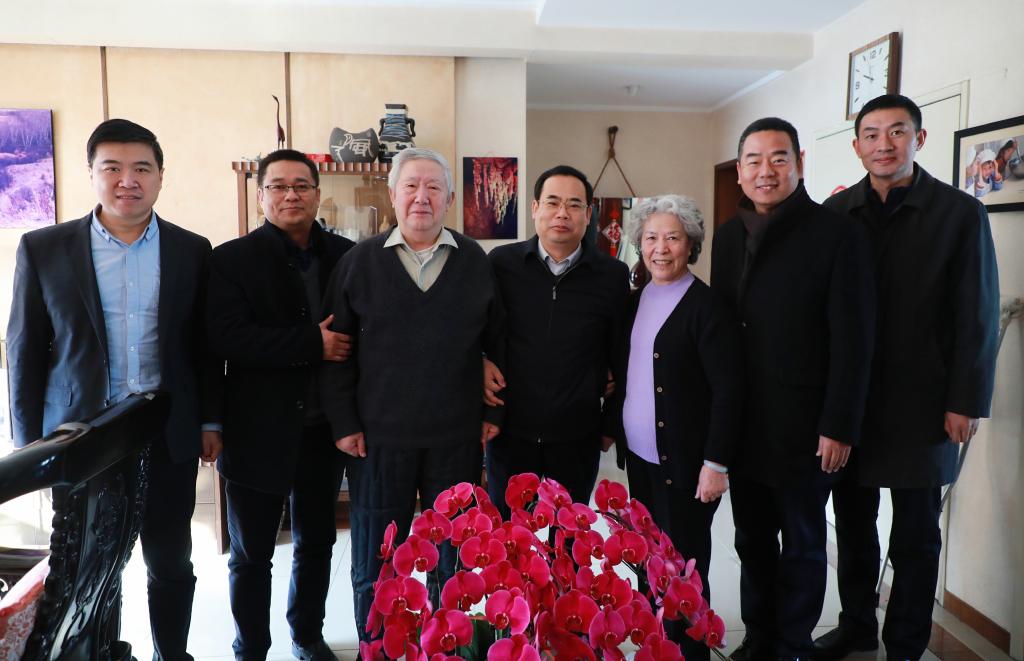 工业和信息化部相关司局负责人走访慰问北航退休院士