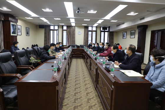 国家卫生健康委专家组来湘雅医院指导疫情防控工作