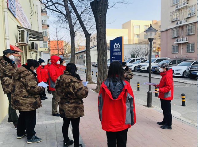 民大社区联合防控坚守社区“战场”全力保家护航与你共待花开疫散