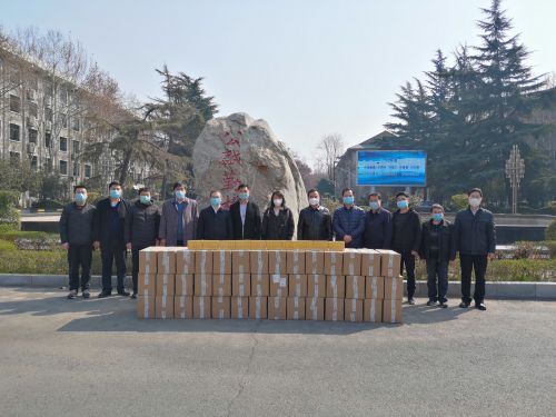 校友花秀夫联合企业为学校捐赠价值22万元防疫用药