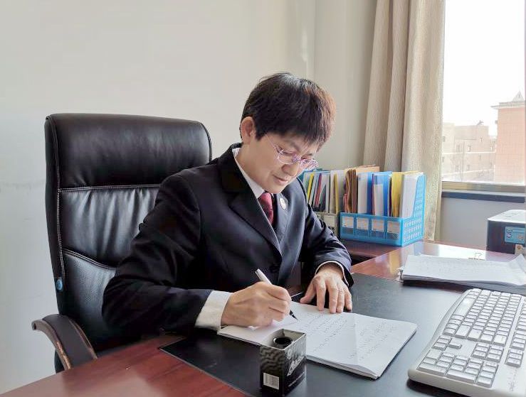 我校2名校友受全国妇联表彰