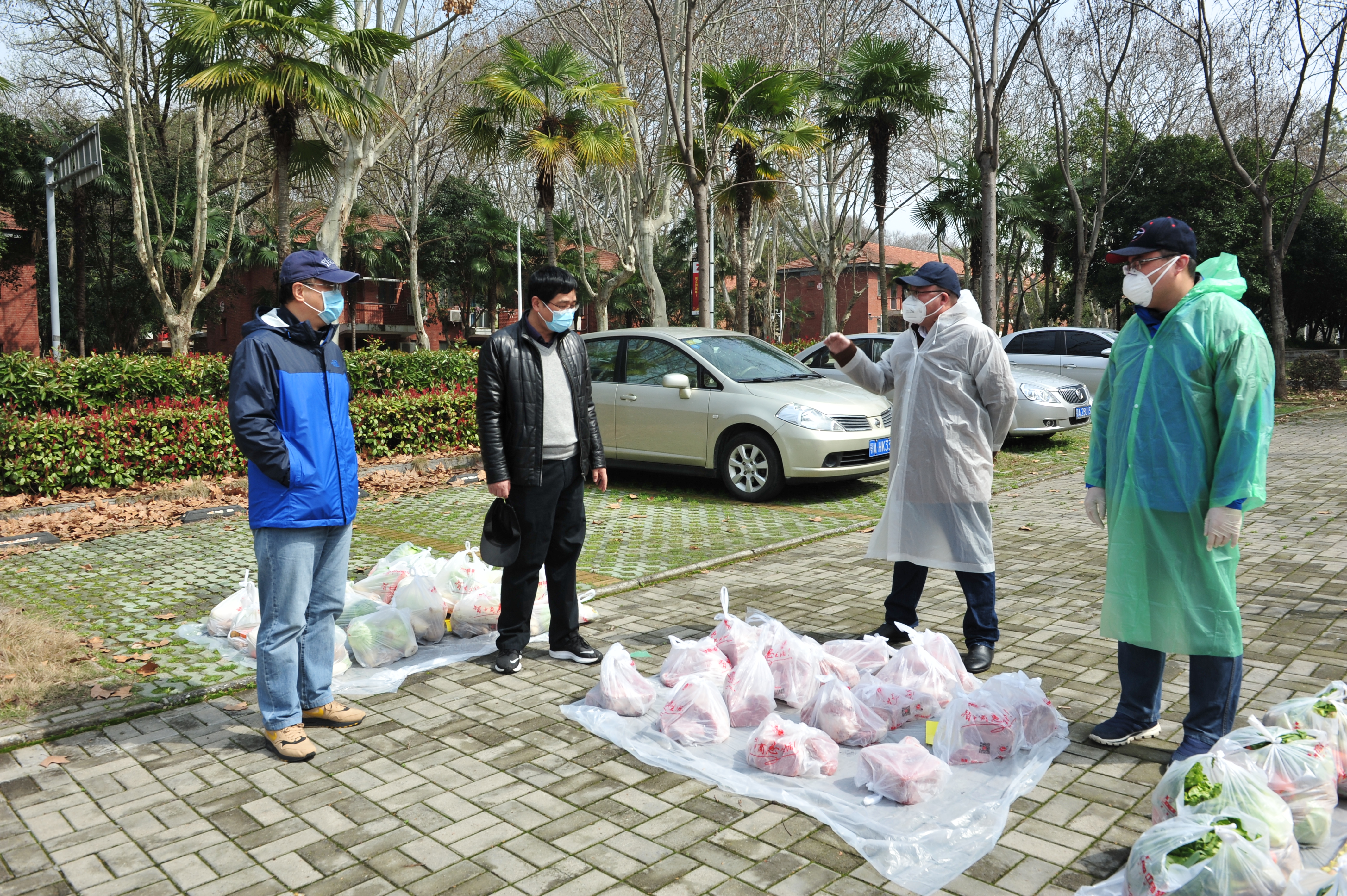【战“疫”快报】校领导调研基本生活物资供应和保障工作