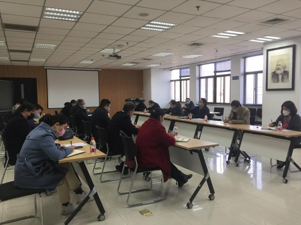 学校召开人文社科科研“十四五”规划研讨会