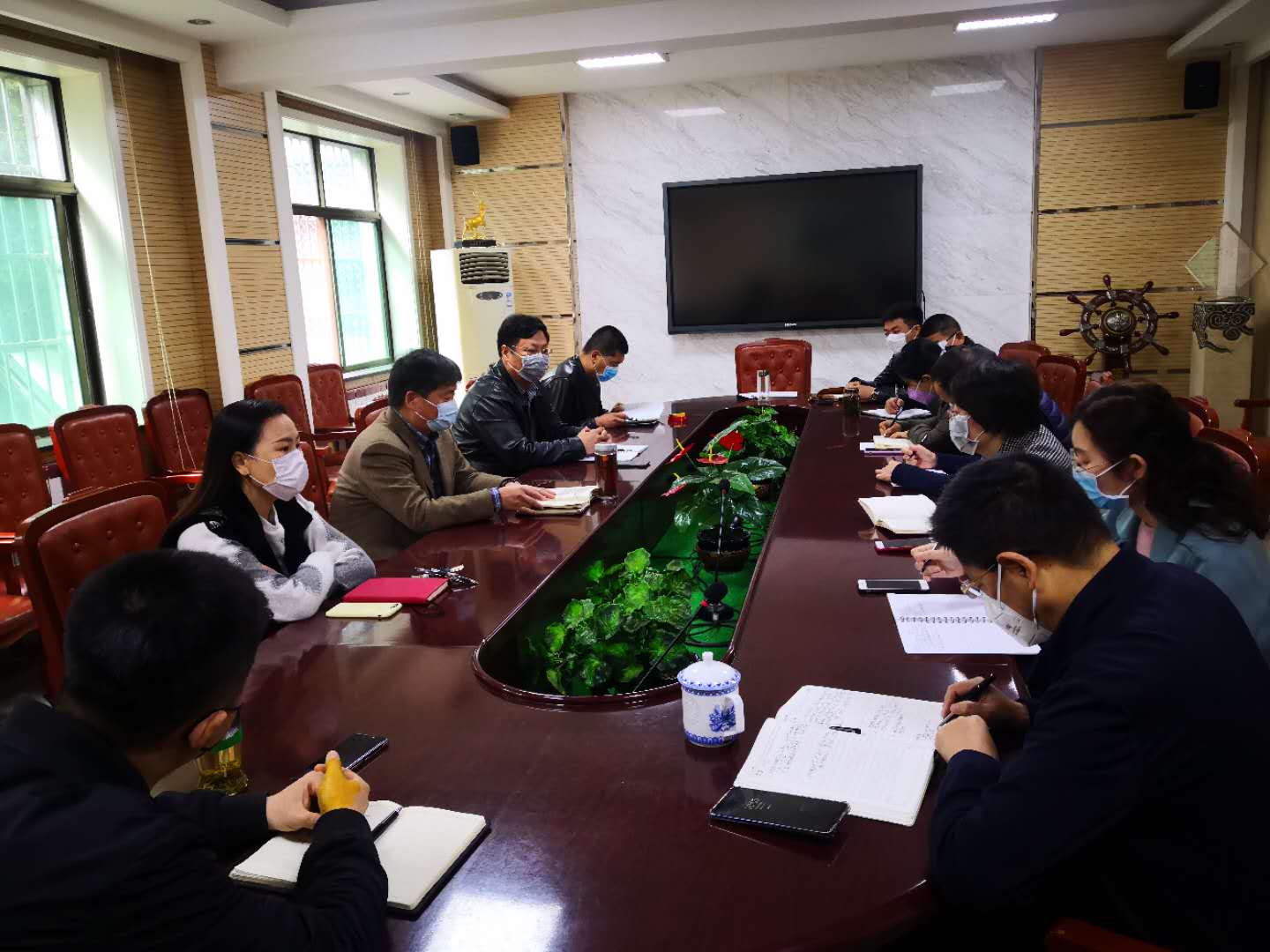 学院召开部门负责人工作会