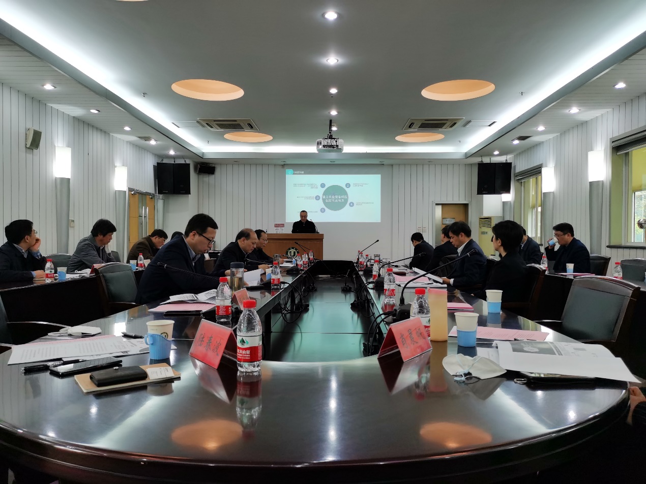 镇江市政府、江苏大学和启迪集团举行“中国智能农业装备国际创新中心”建设会