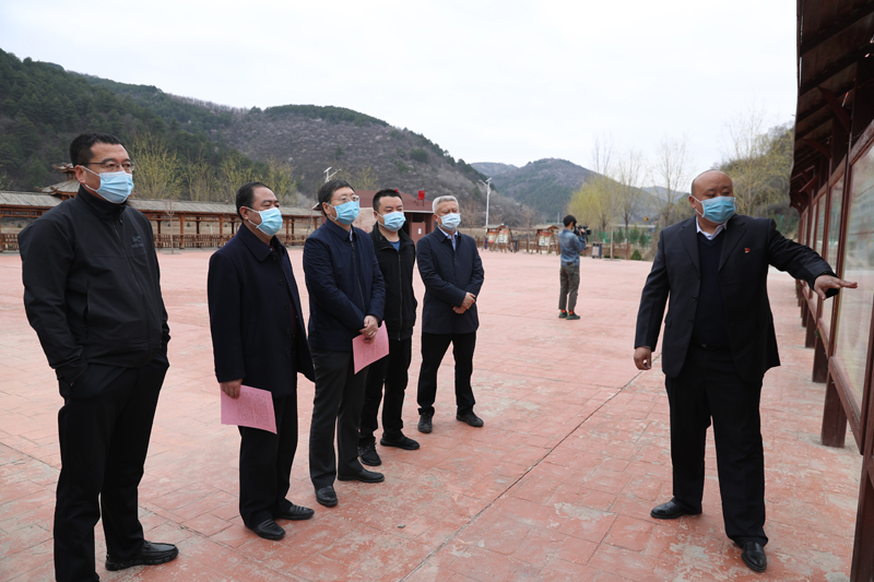 张金锁书记一行赴宜川县调研“双百工程”结对帮扶工作
