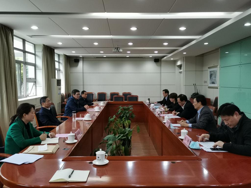 淮北师范大学党委书记陈士夫一行来我校调研