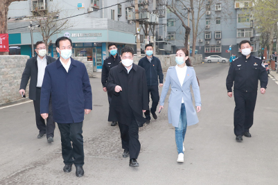徐景颜书记一行到乐山小区社区考察调研
