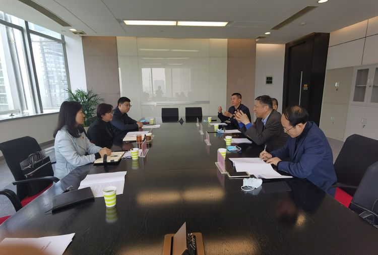 学校与高新区就教育与文化合作事宜进行座谈交流