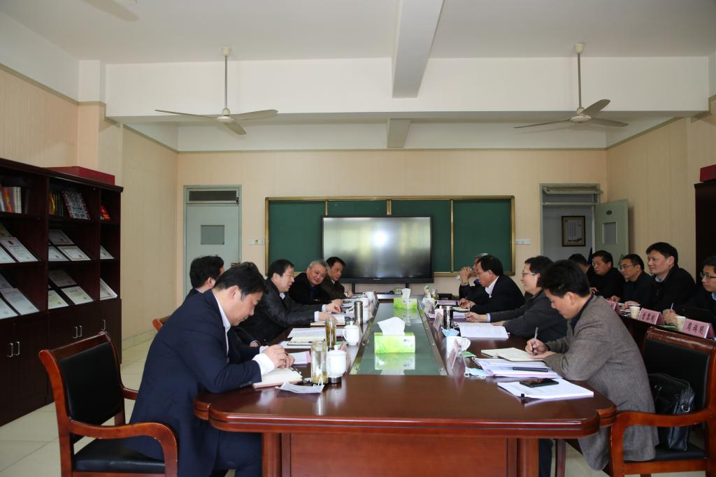 省教育厅副厅长储常连一行来我校调研指导工作