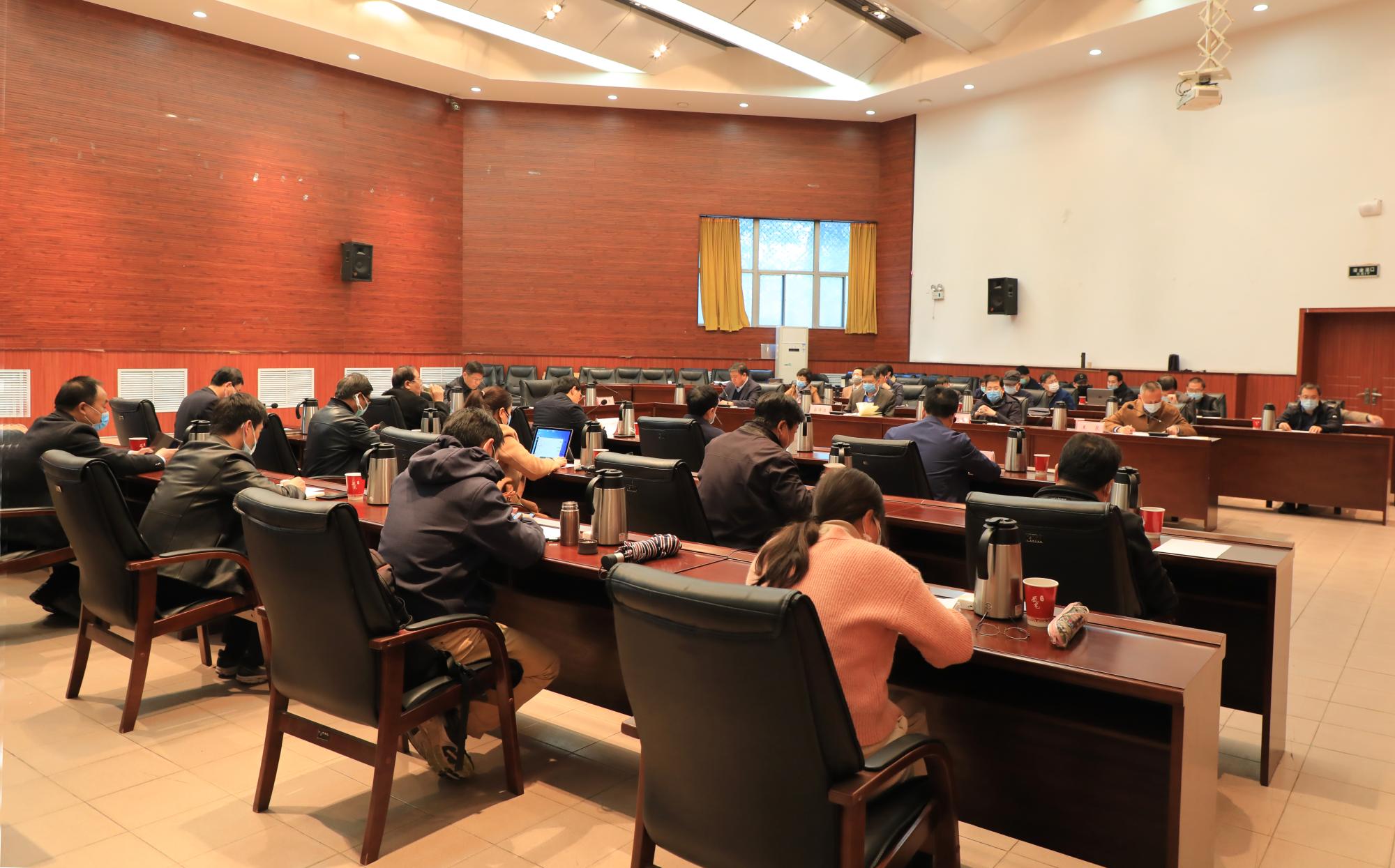 西电召开校领导班子和领导干部考核述职及一报告两评议视频会议