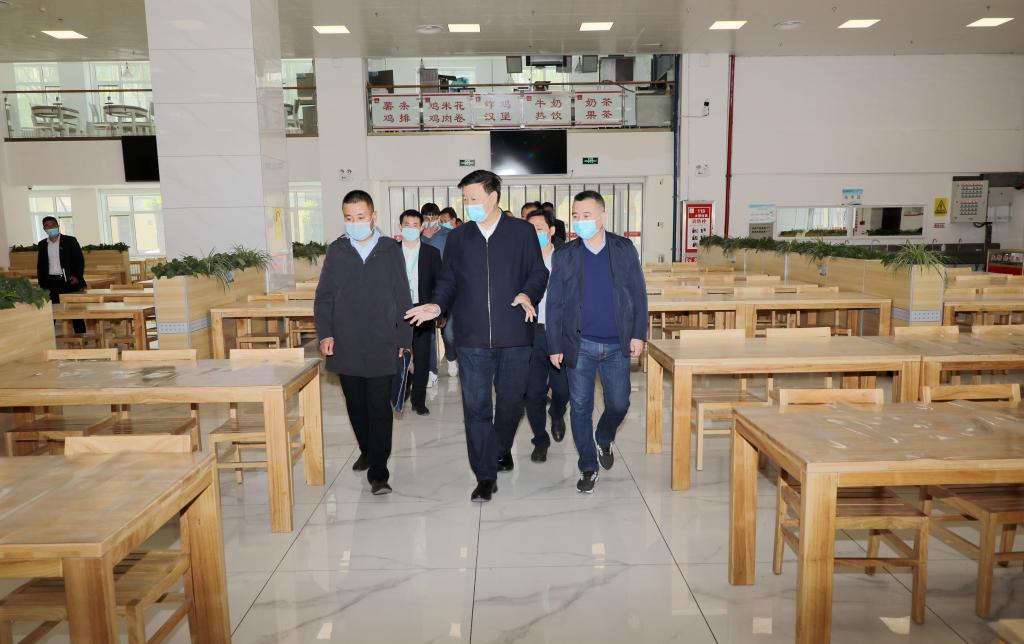 校领导检查指导疫情防控期间学校餐厅工作