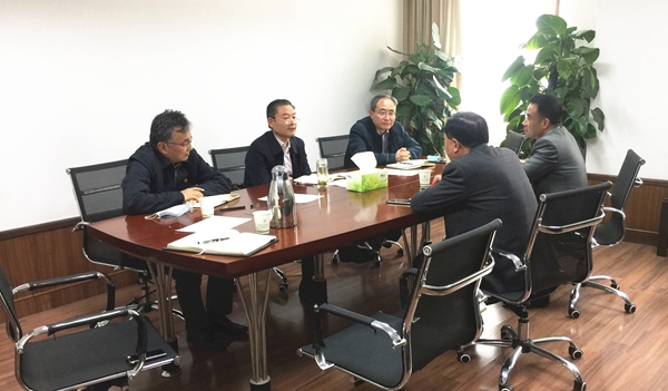 校领导听取第四轮巡察中期汇报