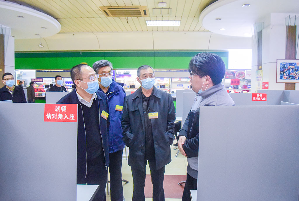 我校迎来春学期首批返校学生