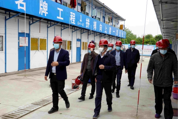 东南大学副校长丁辉实地检查九龙湖校区在建工程疫情防控和质量安全管理工作