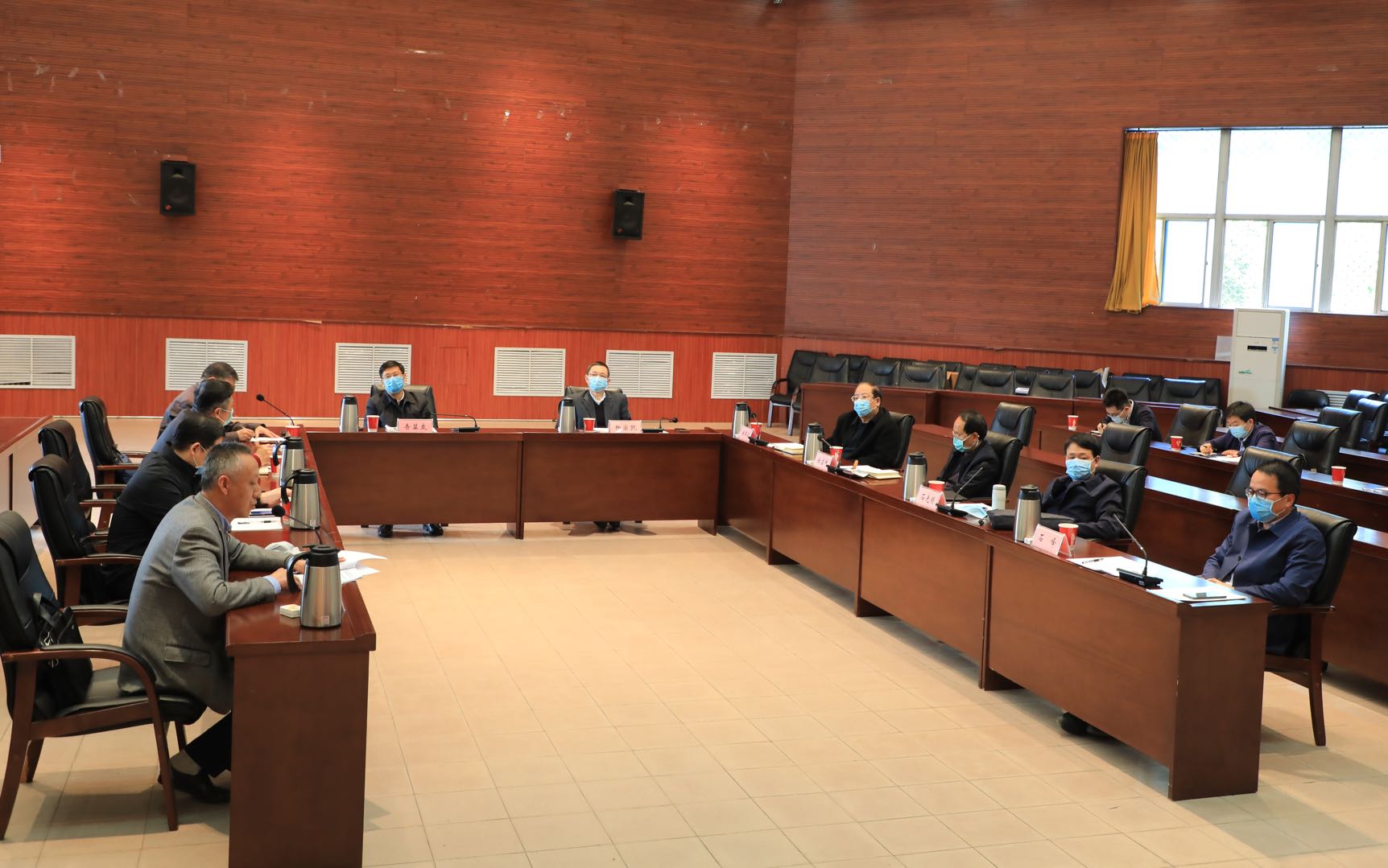 西电召开2020年学校工作会部署学生返校复学工作