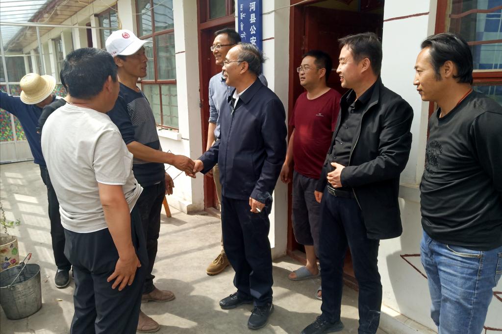 校长李玉基带队赴夏河县开展脱贫攻坚帮扶工作
