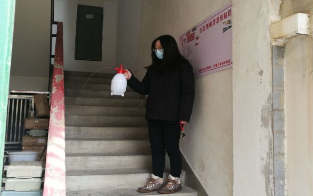 抗击疫情哲学院本科生陈端奕在行动