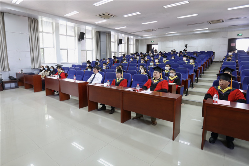 力学与土木建筑学院举办2020届研究生毕业典礼