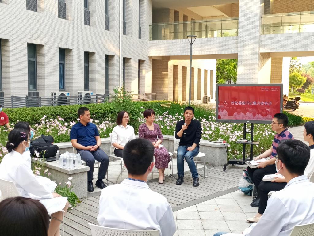 聆听战疫故事重温医学誓言——江南大学无锡医学院举行返校思政第一课