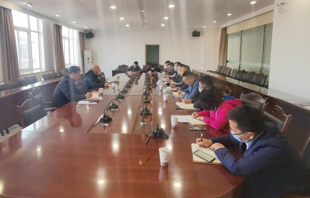 学校召开2020年人才引进工作推进会
