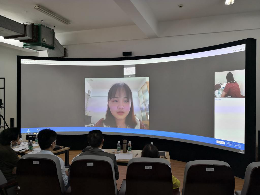 校长颜晓红一行巡视硕士研究生招生远程复试现场