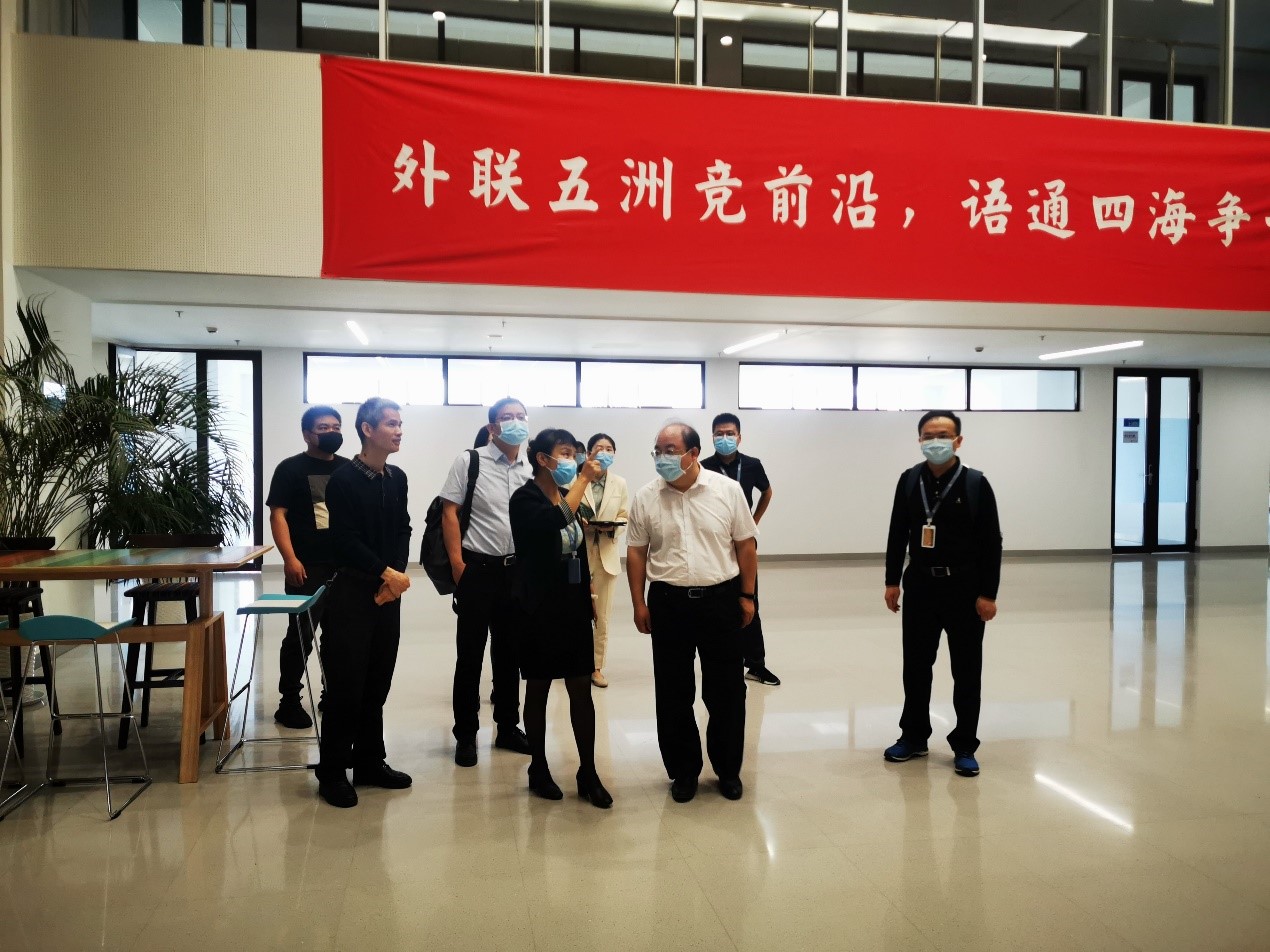 【创新港平台建设在冲刺】宫辉督查外国语学院创新港平台建设工作