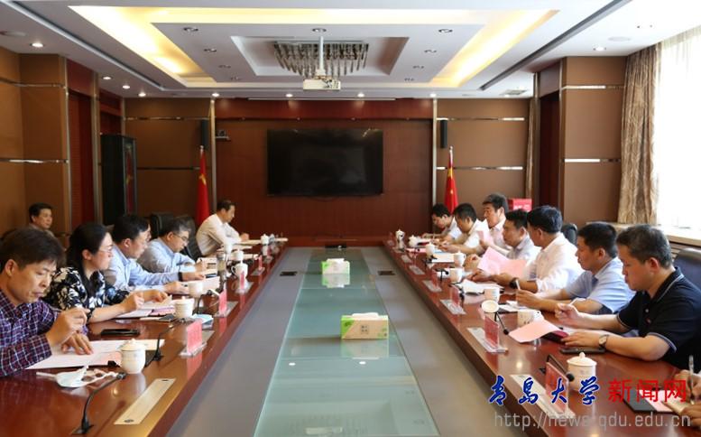 潍坊市教育局一行来访我校
