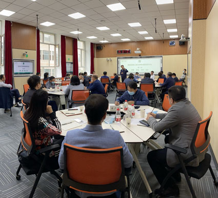 学校召开首场岗位绩效工资改革推进研讨会