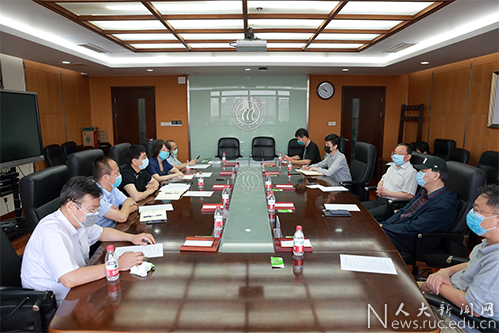 中国人民大学召开民主党派负责人座谈会