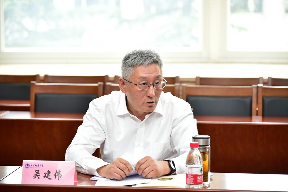 北京邮电大学召开疫情防控工作部署会