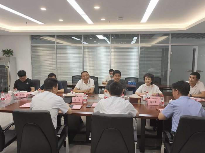 中共河津市委书记李晓武一行来校交流