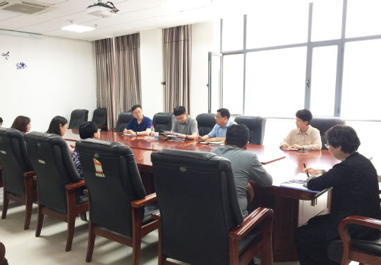 西北师大校领导调研指导图书馆工作