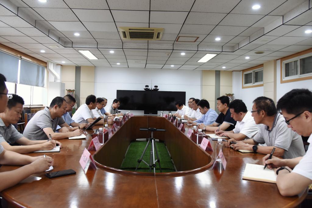 曲阜市委书记刘东波到曲阜师大考察调研