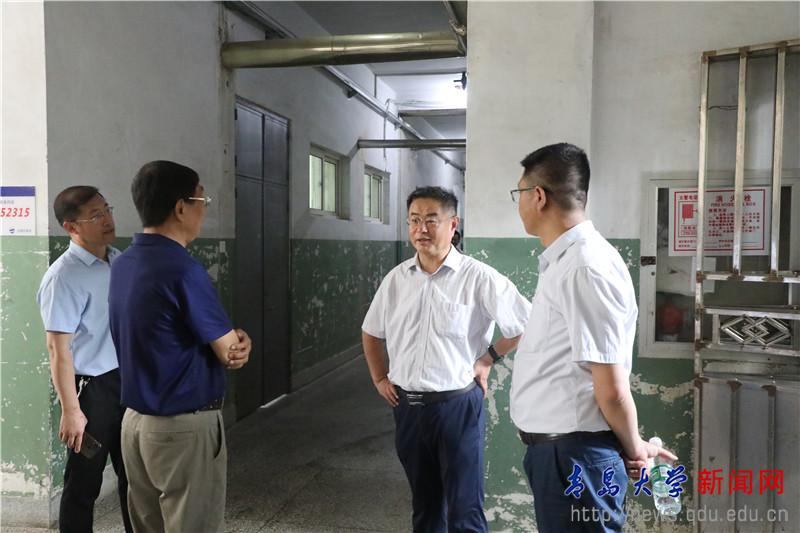 校领导到金家岭校区调研工作