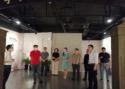 “四史”走进系列|人文学院党委与崇明工业园区党工委开展党建联建活动