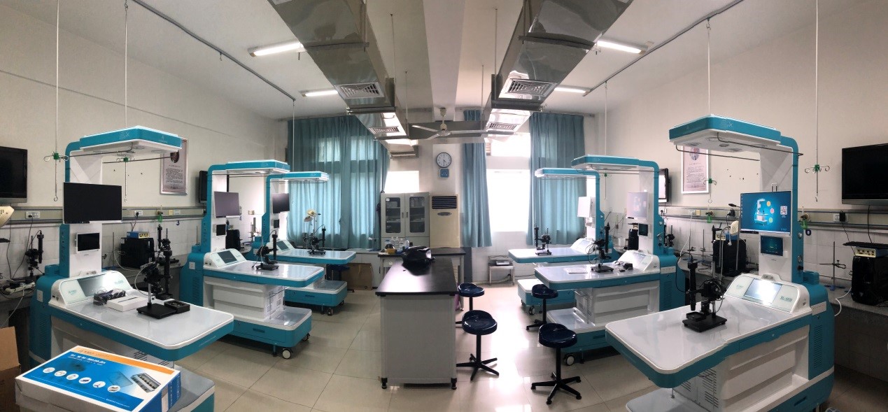 全国首个BL-425I集成化机能实验平台在中南大学医学机能学国家级实验教学示范中心投入使用