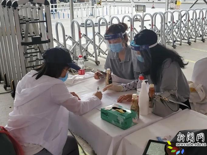 暖心毕业“寄”|机关教辅干部打包寄送总动员