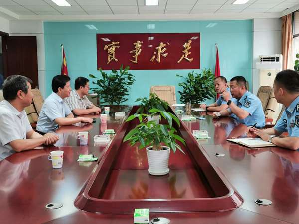 校领导“八一”慰问空军工程大学防空反导学院承训部队及长安大学2020届国防生