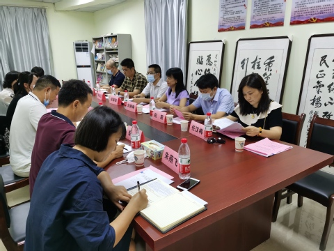 学校党员干部下沉关山街南湖社区工作对接会召开