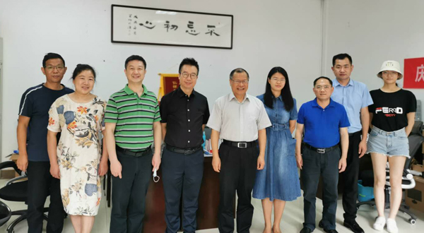 学校启动党员干部下沉社区工作