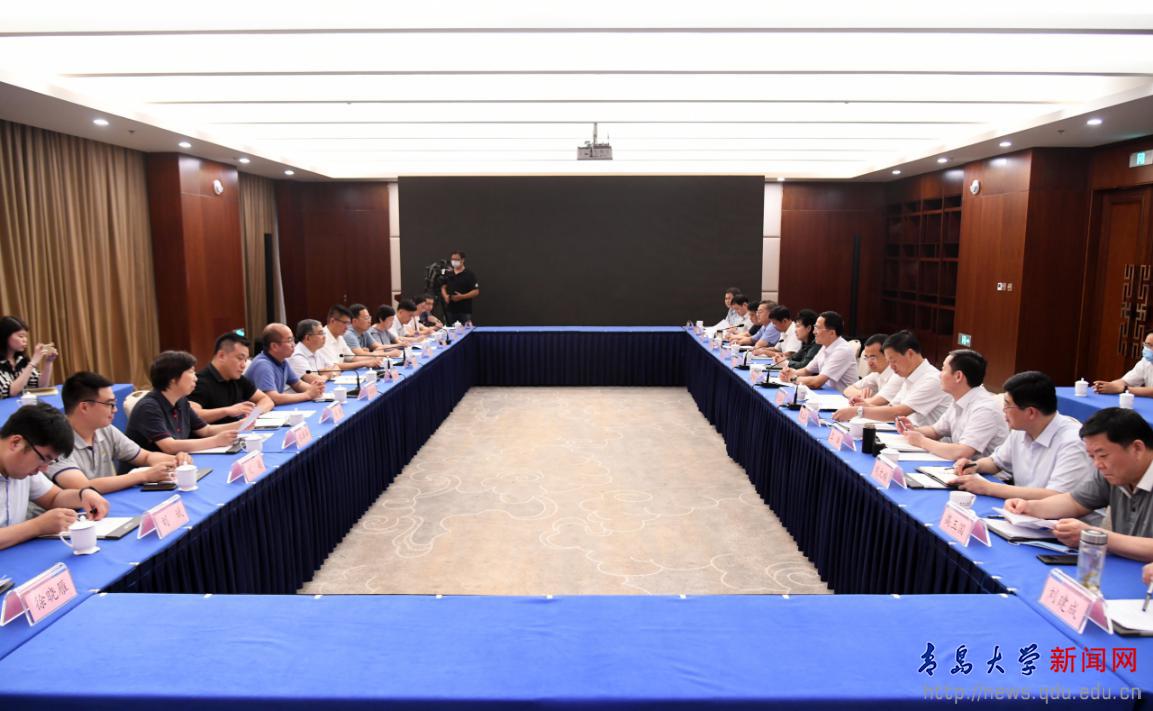 校党委书记胡金焱率队赴潍坊考察​