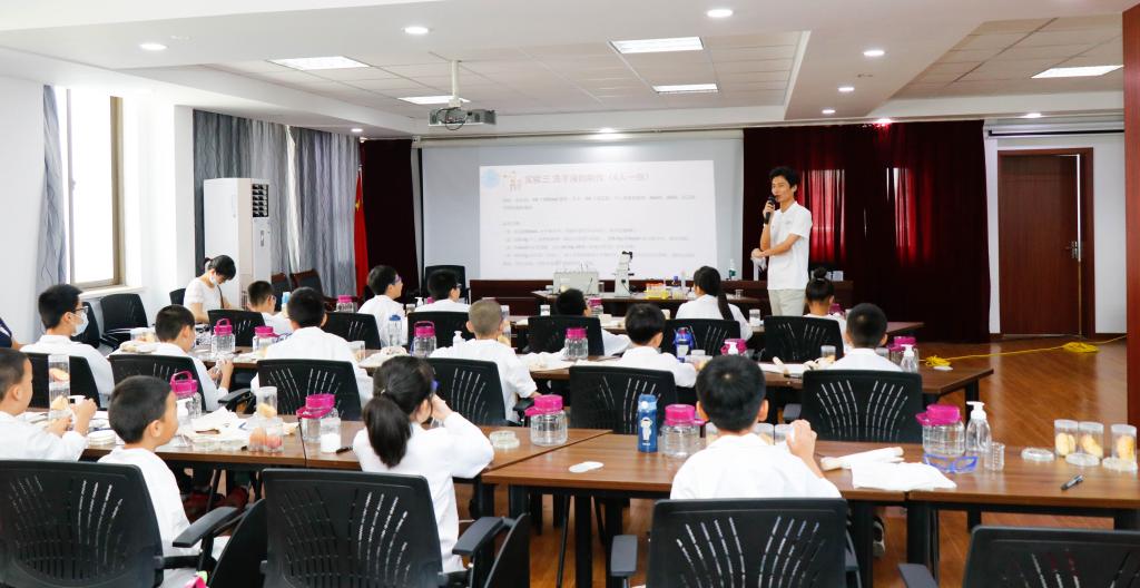 【青春践行】江南大学生物工程学院博士实践团开展生物安全科普进社区活动