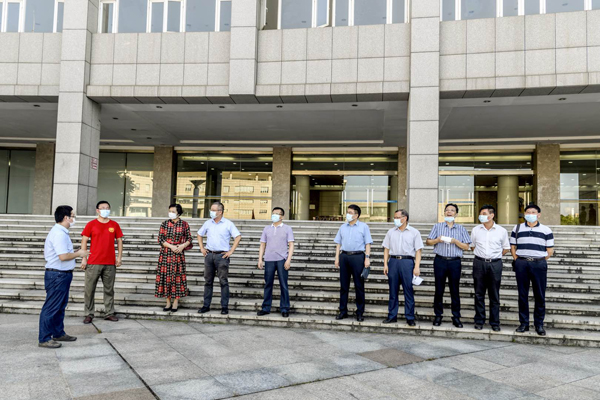 教育部教师工作司司长任友群来校调研