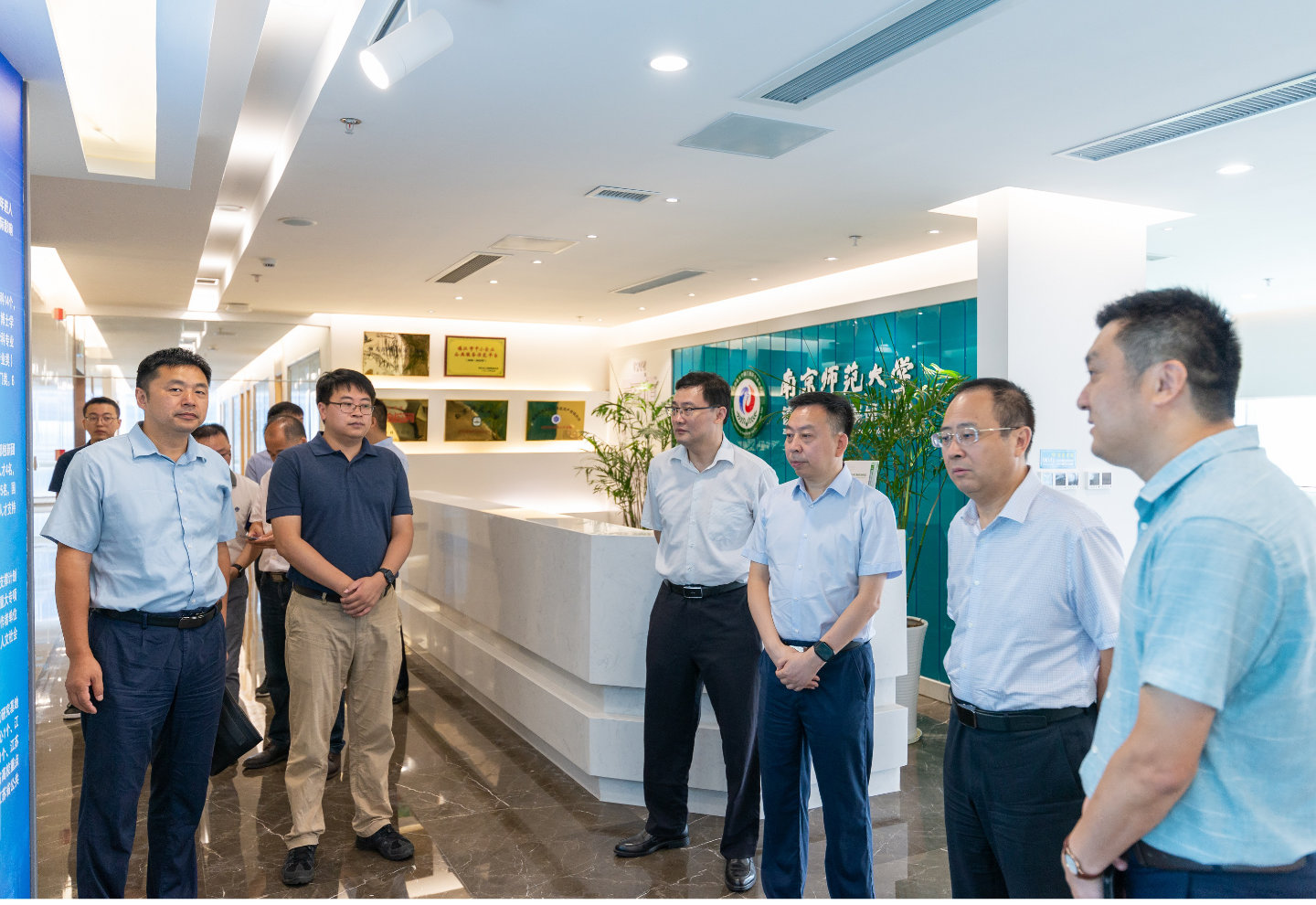 校党委书记胡敏强赴南师大镇江创新发展研究院调研指导